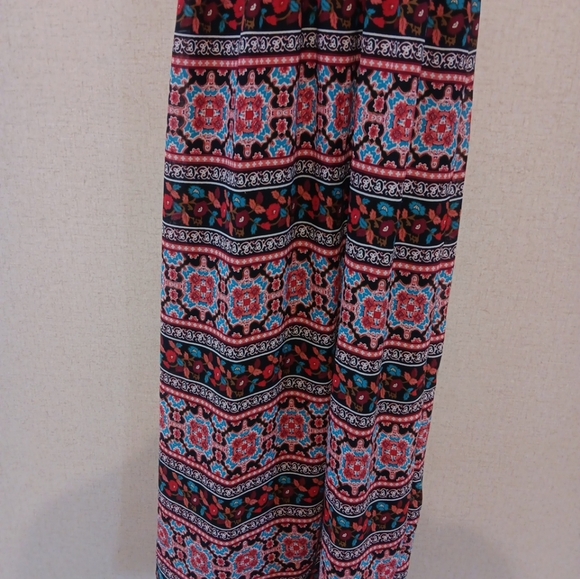 She's Cool Boho Maxi Dress Sz Medium Multicolor Pattern Adjustable Straps - Picture 3 of 5